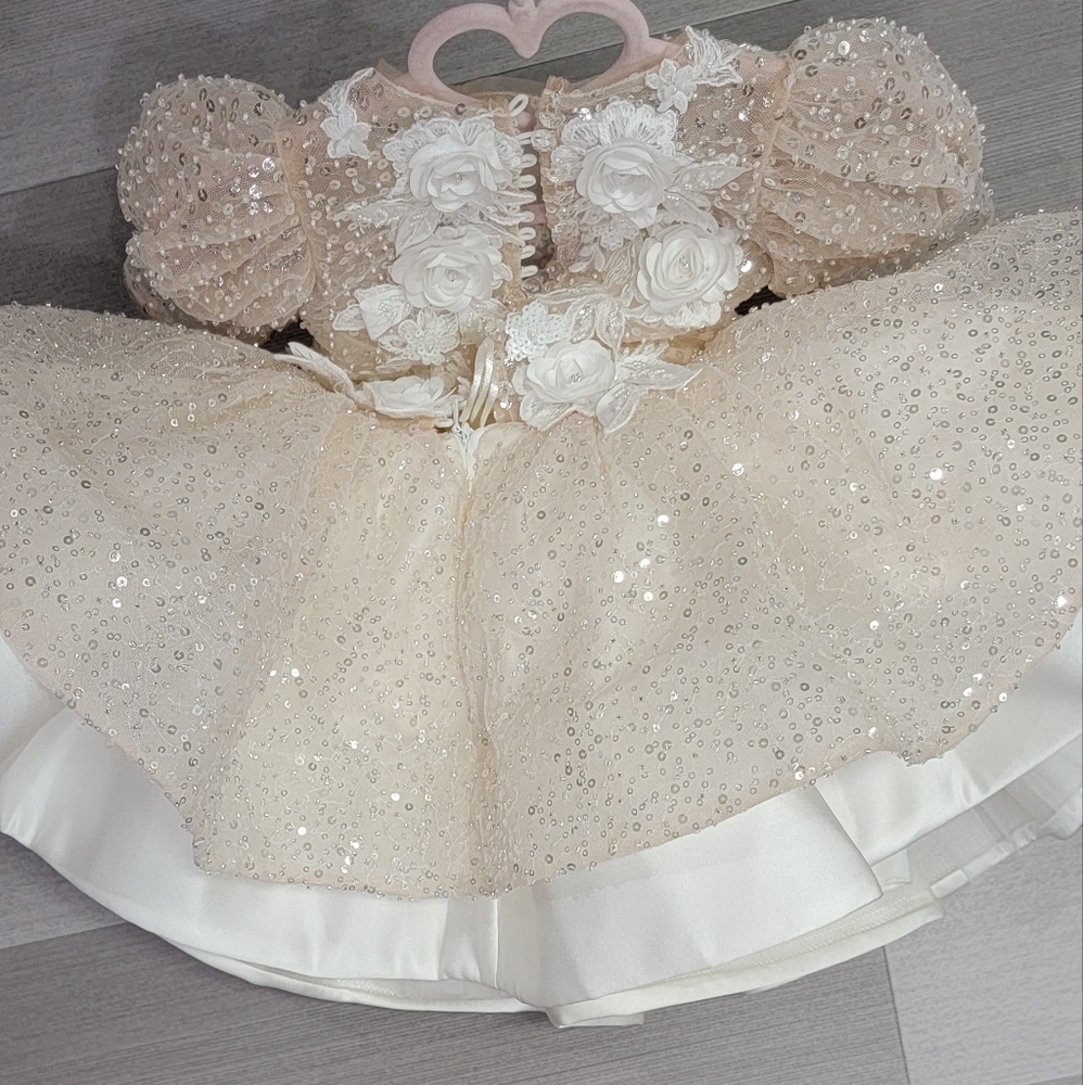 Cute  Dress - Picture 10 of 13
